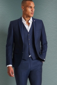  <b>CG-Club of Gents</b>,   100% Marzotto gyapjú- slim fit öltöny